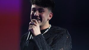 Bennett bleibt an der Spitze der deutschen Single-Charts