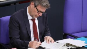 Habeck schlägt Anreize für längere Lebensarbeitszeit vor