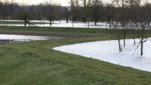 Wehrbeauftragte sieht Bundeswehr-Einsatz gegen Hochwasser kritisch