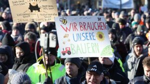Trotz Protesten: Kanzler bleibt bei Agrarkürzungen hart
