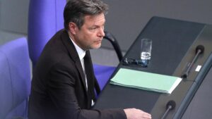Habeck nennt Vertreibungspläne "Gift für den Wirtschaftsstandort"
