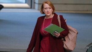 Kabinett beschließt Gesetzesentwurf gegen "Gehsteigbelästigungen"