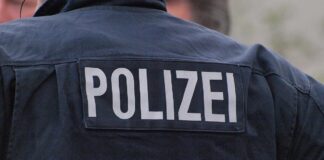 Polizei schießt auf Mann mit Armbrust in Oberbayern