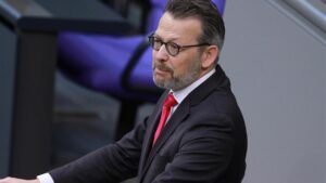 FDP-Chefhaushälter Fricke fordert Einfrieren der Sozialausgaben