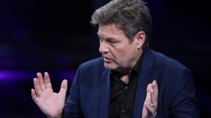 Habeck sieht deutsche Wirtschaft in einer prekären Situation