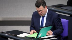 Heil für Arbeitszwang für Flüchtlinge "im Einzelfall"