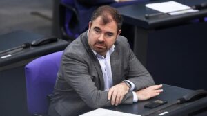 Hahn kritisiert erneute Taurus-Absage des Kanzlers