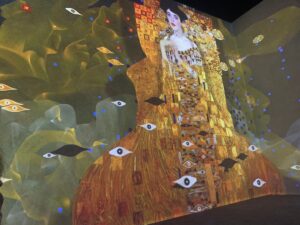 Im Rausch der Farben und Formen