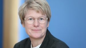 Wirtschaftsweise Grimm fordert soziale Einschnitte