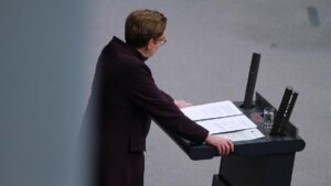 Union sieht Ampel bei Wohnungsbau "grandios gescheitert"