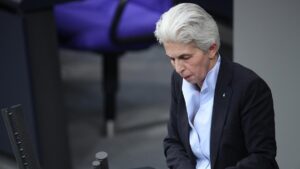 Strack-Zimmerman will mehr Aufmerksamkeit für sexualisierte Gewalt