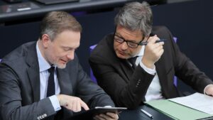 Habeck und Lindner für Aufarbeitung der Corona-Politik
