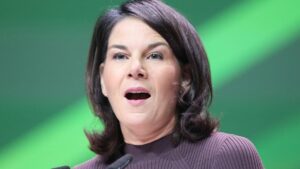 Baerbock drängt auf "konkrete und präzise" Klimaschutzmaßnahmen