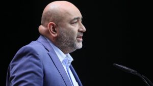 Nouripour: "Gigantische Angst vor einem größeren Krieg"