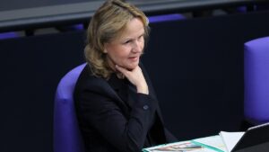 Lemke will China zum Plastiksparen überreden