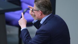 Auch Grüne fordern Schließung des Islamischen Zentrums Hamburg