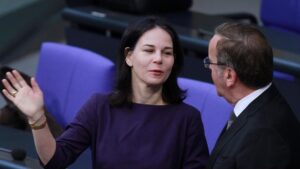 Baerbock unterstützt Pistorius bei Erhöhung der Ukraine-Hilfe