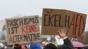 Grüne beschließen 15-Punkte-Plan gegen Rechtsextremismus und AfD