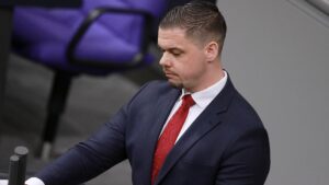 Bundestag hebt Immunität von AfD-Politiker Gnauck auf