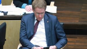 Günther will auf Tiktok "Flagge zeigen"