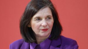 Göring-Eckardt kritisiert Wagenknecht für DDR-Vergleich