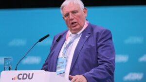 Laumann fordert weitere Verschärfungen beim Bürgergeld