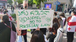 USA kündigen nach Agentengesetz Visa-Beschränkungen für Georgien an