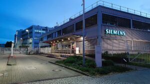 Siemens und Mercedes-Benz warnen vor Extremisten in Europa