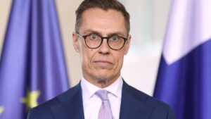 Finnlands Präsident sieht "echte Bemühung" für Frieden in Ukraine