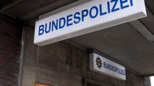 Faeser kündigt 24/7-Schalter für Gewaltopfer bei Bundespolizei an