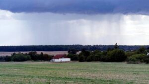 Wetterdienst weitet Warnung vor schweren Gewittern aus