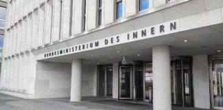 BMI: Deutschland schiebt deutlich mehr Menschen ab