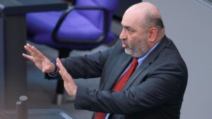 Nouripour mahnt zu Disziplin im Haushaltsstreit