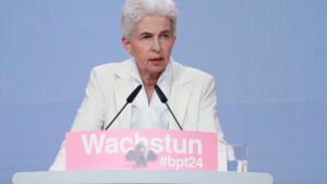 Strack-Zimmermann wirft Scholz und Steinmeier Sprachlosigkeit vor