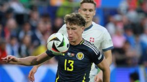Fußball-EM: Schottland und Schweiz unentschieden
