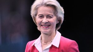 Von der Leyen als EU-Kommissionspräsidentin wiedergewählt