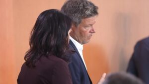 Forsa-Chef über Kanzlerkandidatur der Grünen: "Eher lächerlich"