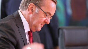 Pistorius hält Stationierung von US-Waffen für unverzichtbar