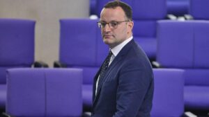 Spahn will Priorität für Abschiebungen straffälliger Migranten