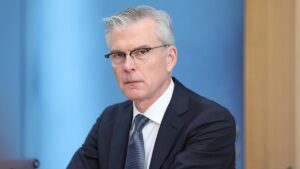 Wirtschaftsweiser fordert staatliche Zulagen für Rürup-Rente