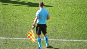 2. Bundesliga: Fürth schlägt Regensburg – Düsseldorf vorn