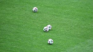 2. Bundesliga: Schalke und Magdeburg unentschieden