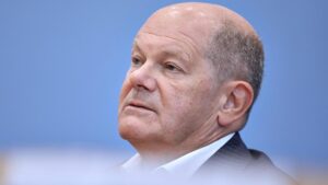 Scholz sieht Lufthansa-Rettung als Vorbild für Meyer Werft