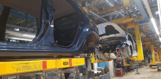 Autozulieferer ZF plant Kurzarbeit wegen Chipkrise