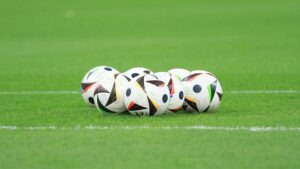 2. Bundesliga: Souveränes Karlsruhe schlägt schläfrige Schalker