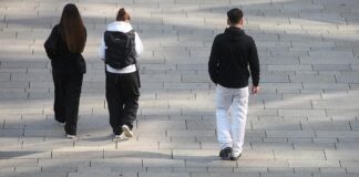 Jeder vierte Minderjährige auf Sozialleistungen angewiesen