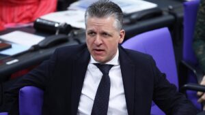 Frei nennt Wagenknecht-Forderungen "geradezu absurd"