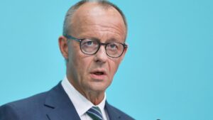 Merz will Stolz auf Deutschland durch Standortpolitik fördern