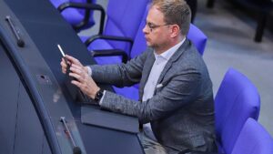 FDP-Fraktion will nicht von Termin für Haushaltsabschluss abrücken