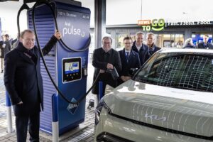 Ultraschnelles Laden und smarter Store: Aral pulse eröffnet ersten reinen Ladepark für Elektrofahrzeuge
